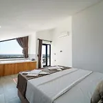Villa Legendary 2 *
